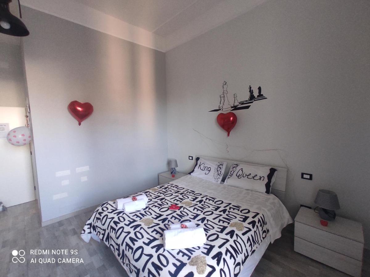 Scacco Matto Holiday House Taranto Bagian luar foto