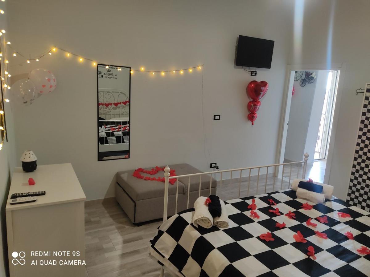 Scacco Matto Holiday House Taranto Bagian luar foto