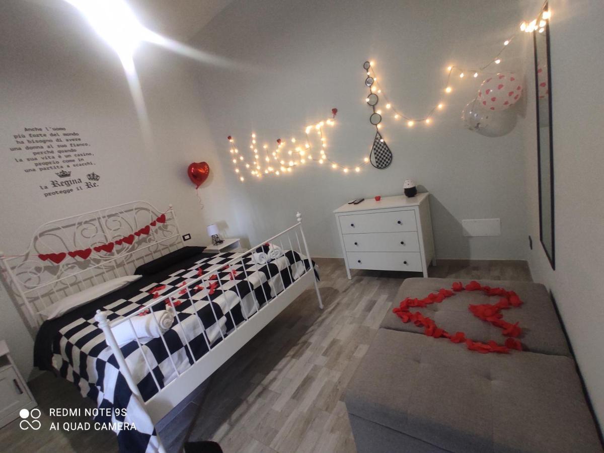 Scacco Matto Holiday House Taranto Bagian luar foto