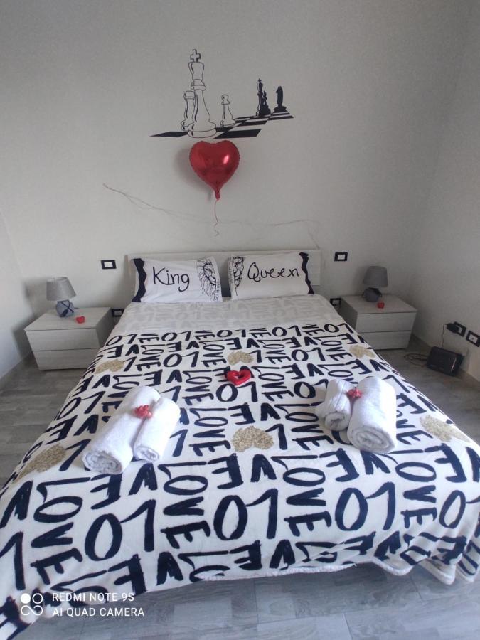 Scacco Matto Holiday House Taranto Bagian luar foto